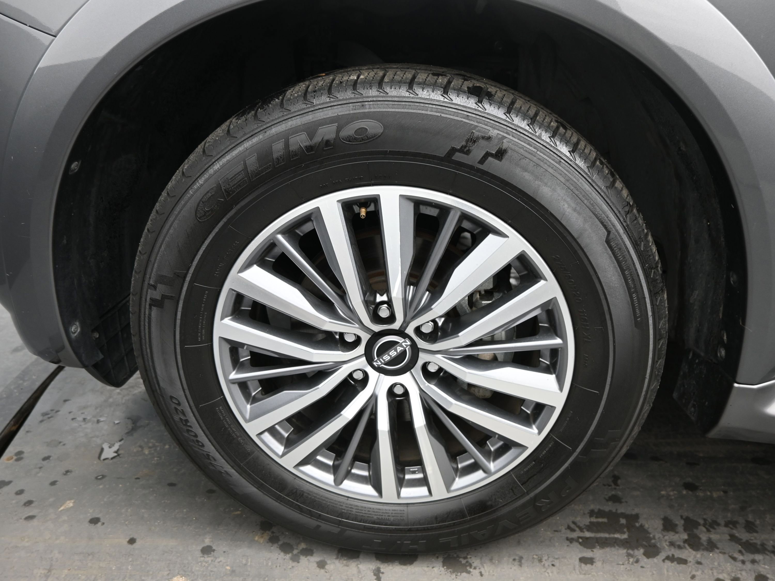 Certified 2024 Nissan Armada SL image 9