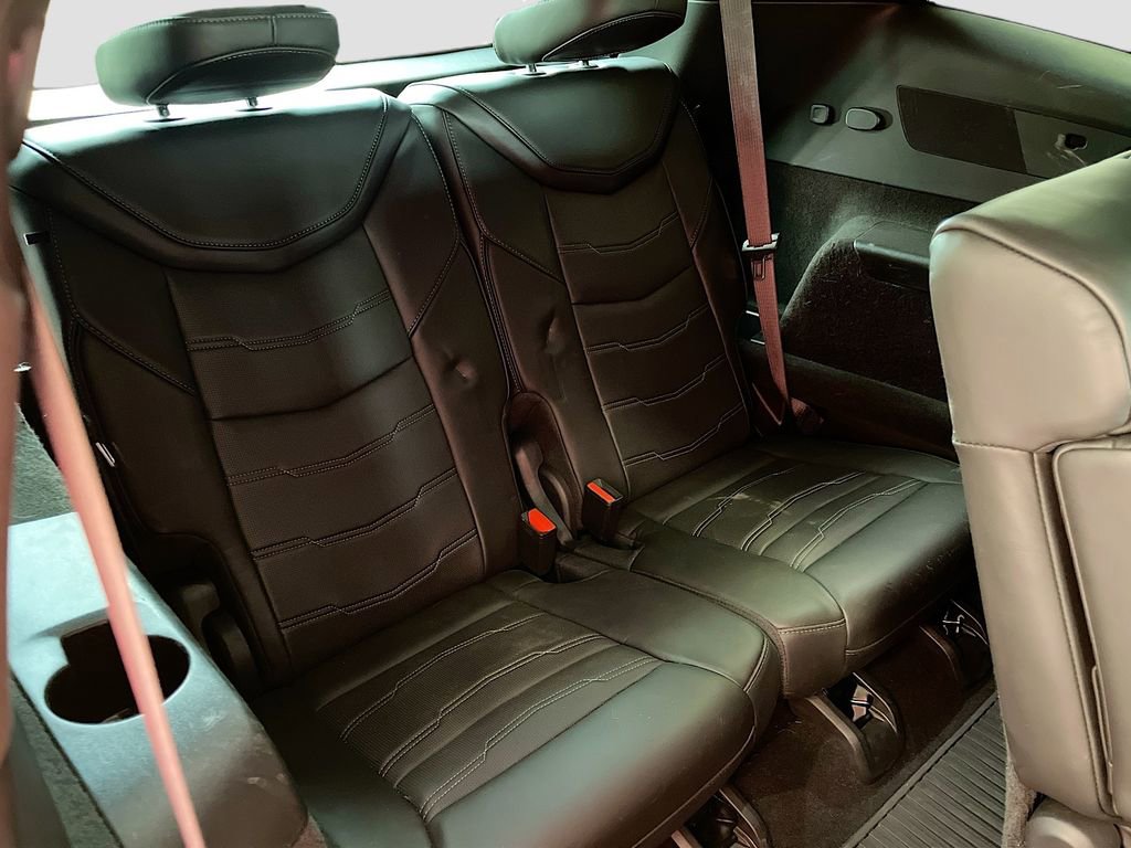 Used 2022 Cadillac XT6 Sport w/ Platinum Package image 29