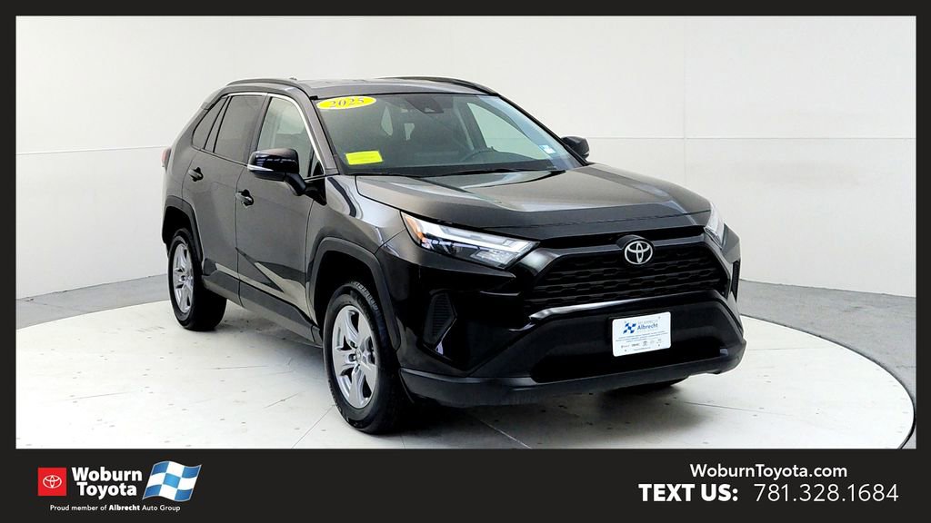Certified 2025 Toyota RAV4 XLE AWD/4WD image 1