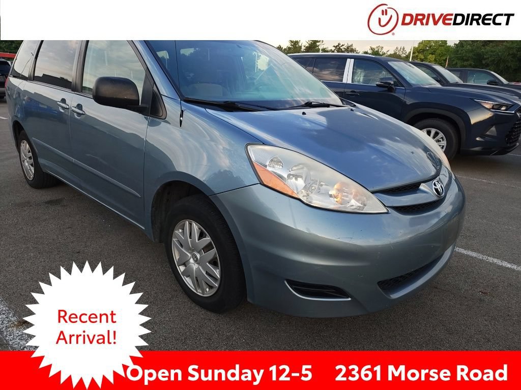 Used 2009 Toyota Sienna LE FWD image 1