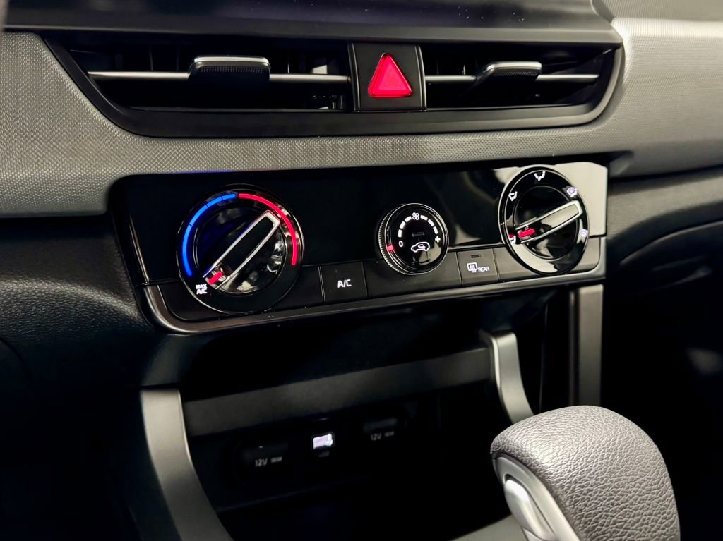 Used 2024 Kia Seltos LX image 19