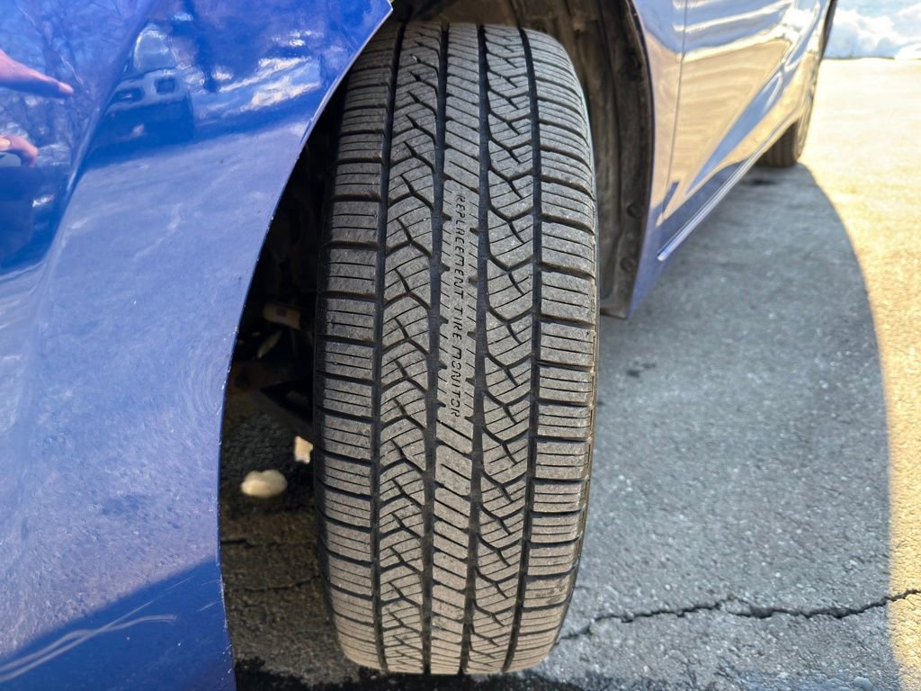 Used 2015 Honda Fit EX image 35