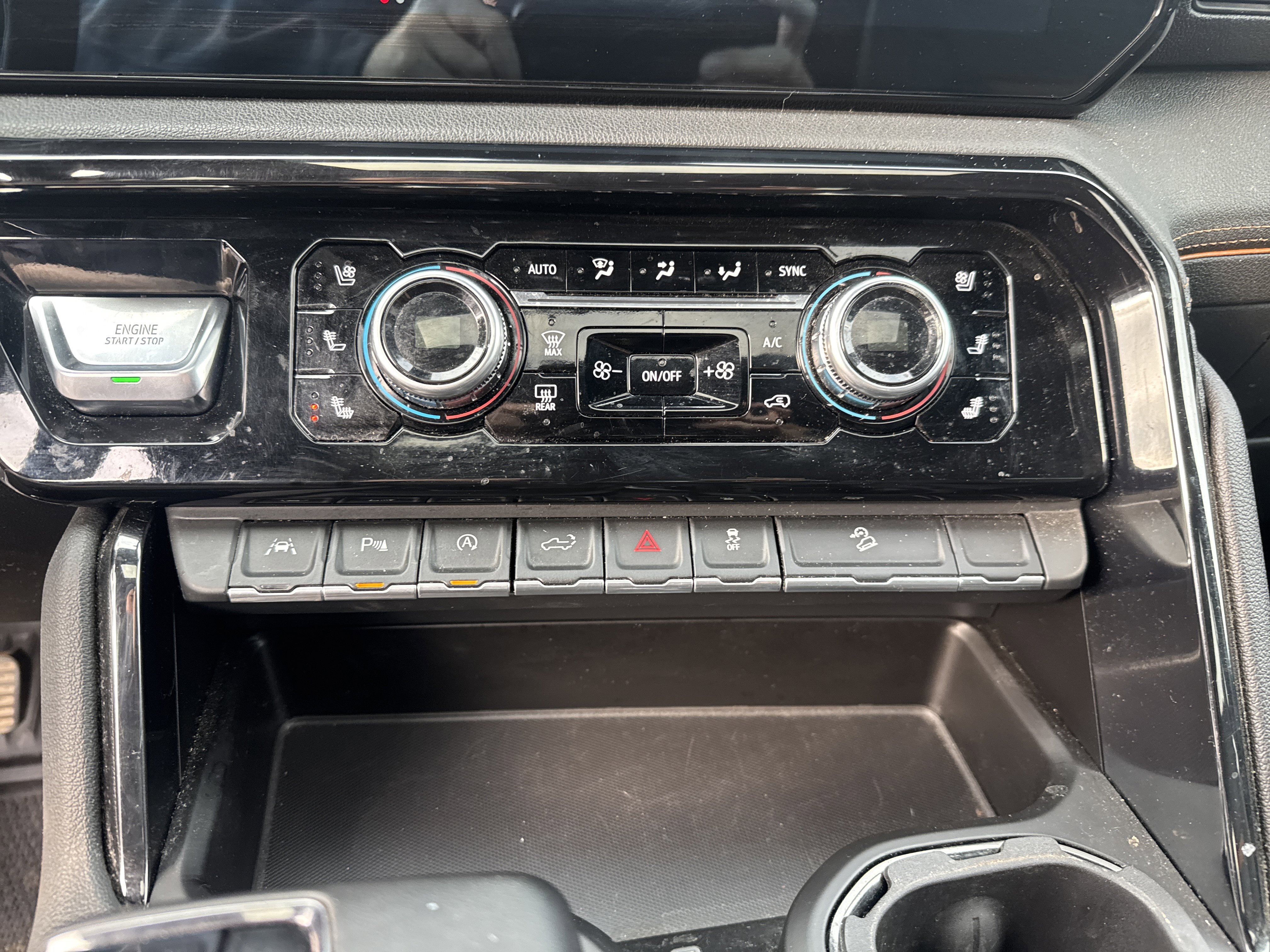 Used 2024 GMC Sierra 1500 AT4 w/ AT4 Preferred Package image 25