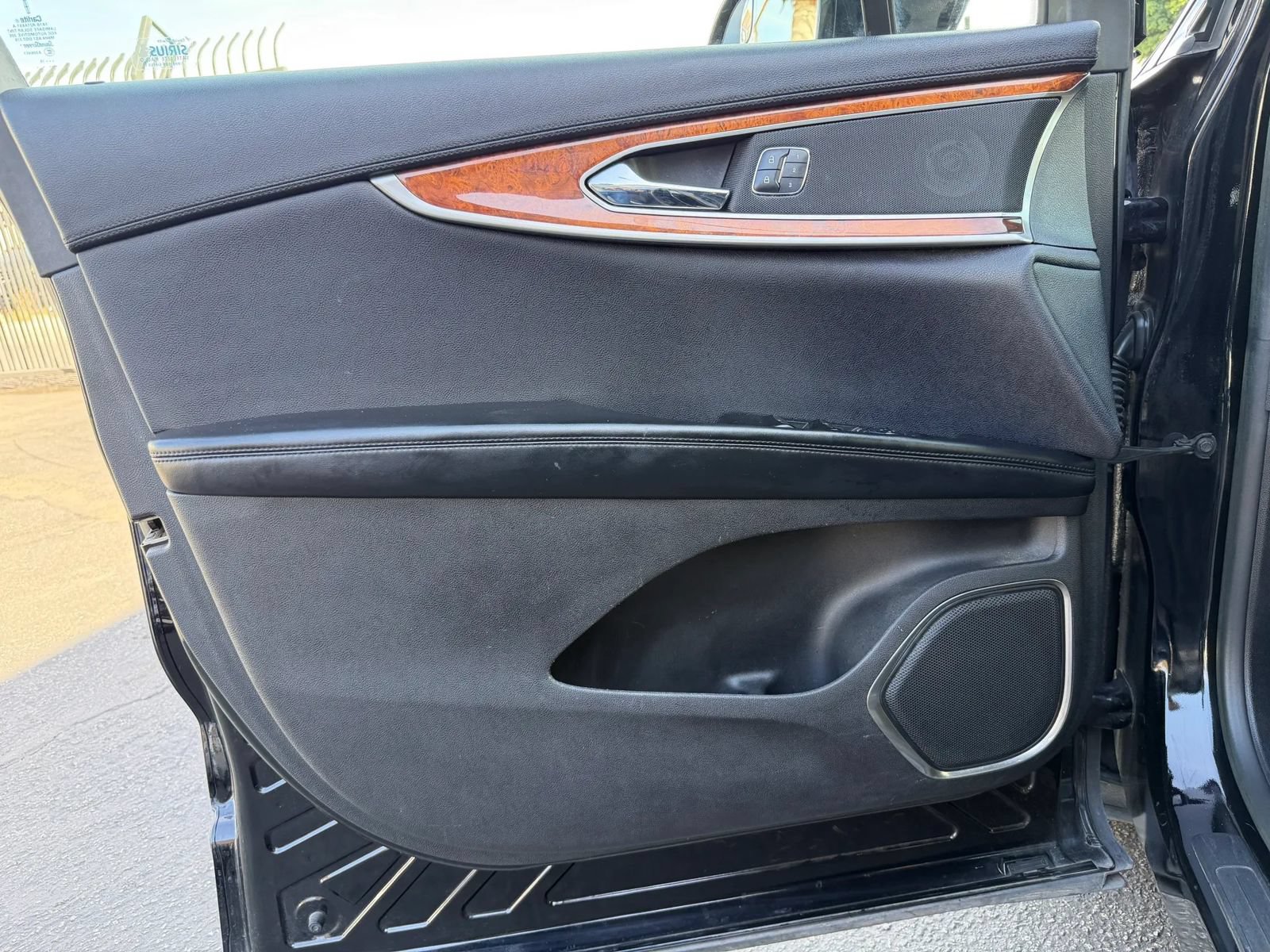 Used 2016 Lincoln MKX Select FWD image 26