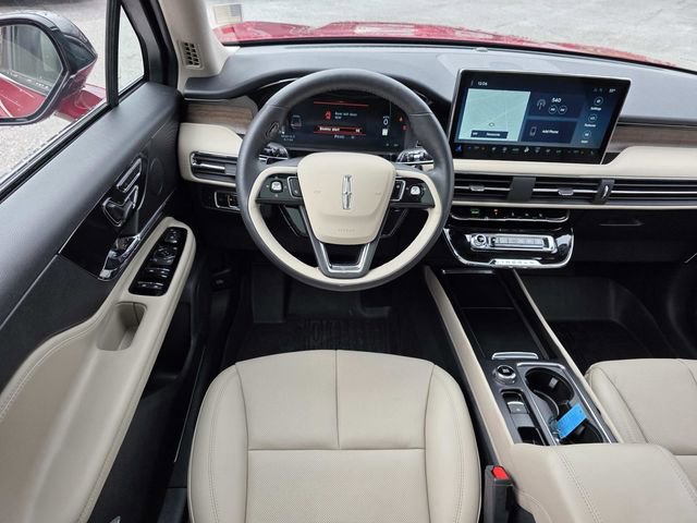 New 2026 Lincoln Corsair Reserve image 6