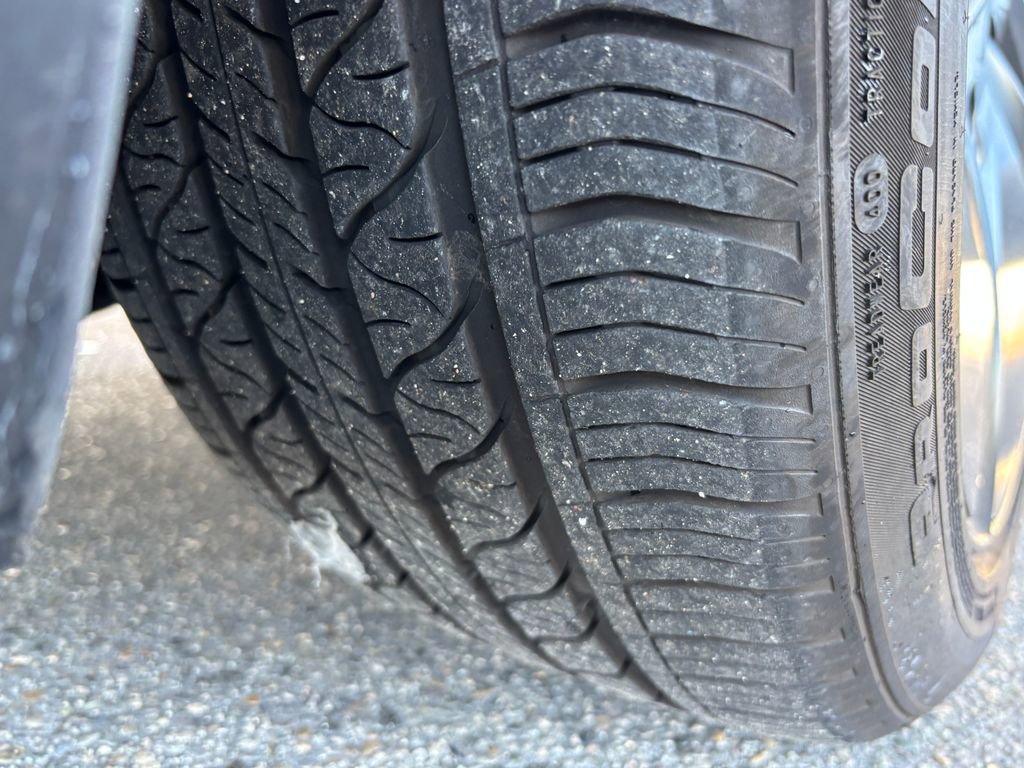 Used 2026 Tesla Model Y AWD image 24