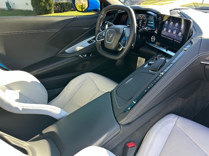 Used 2023 Chevrolet Corvette Stingray Coupe w/ 1LT image 8