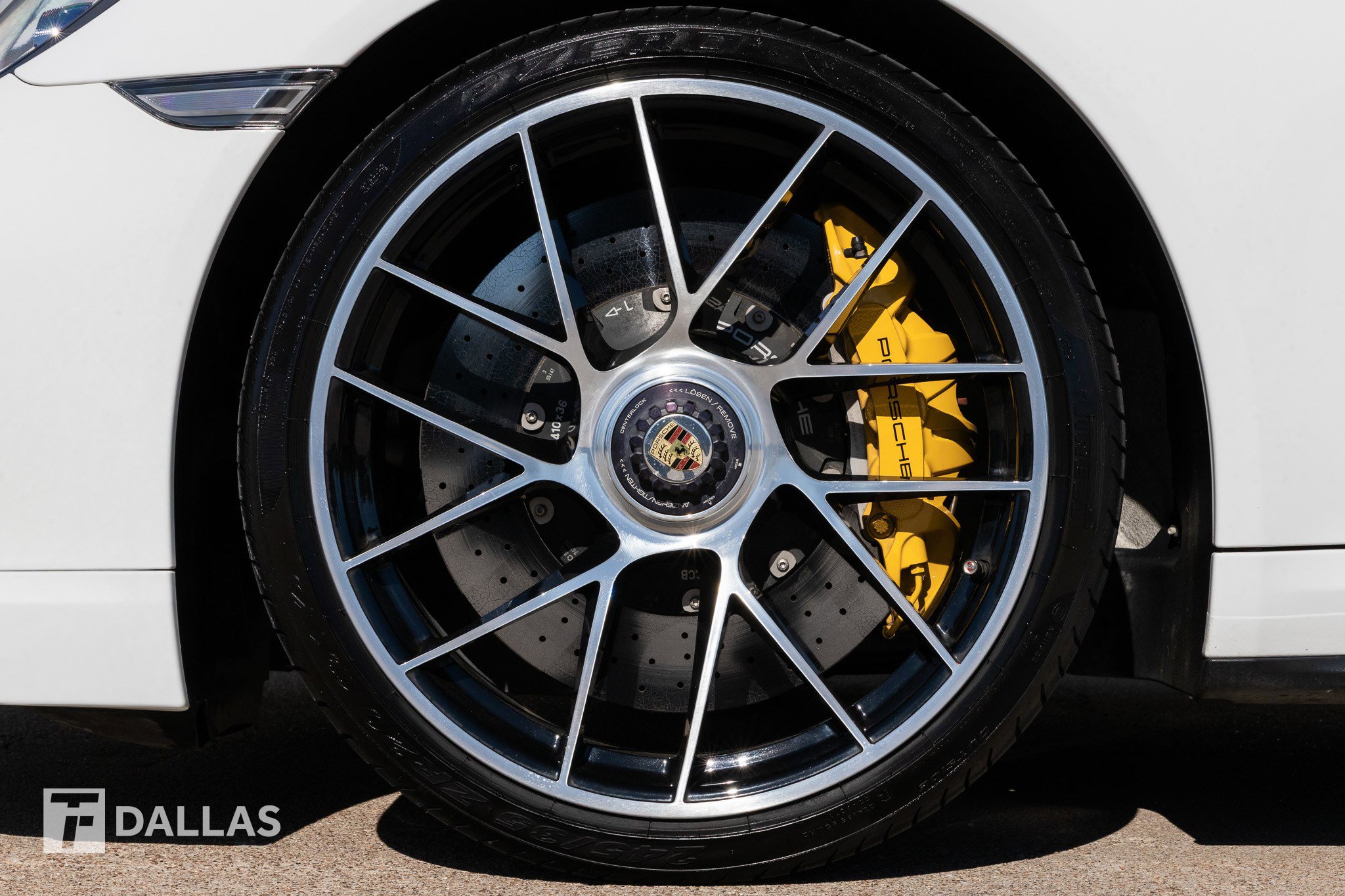 Used 2017 Porsche 911 Turbo S image 10