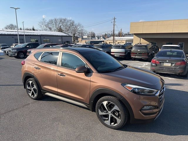 Used 2017 Hyundai Tucson Limited w/ Limited Ultimate Package 03 image 11