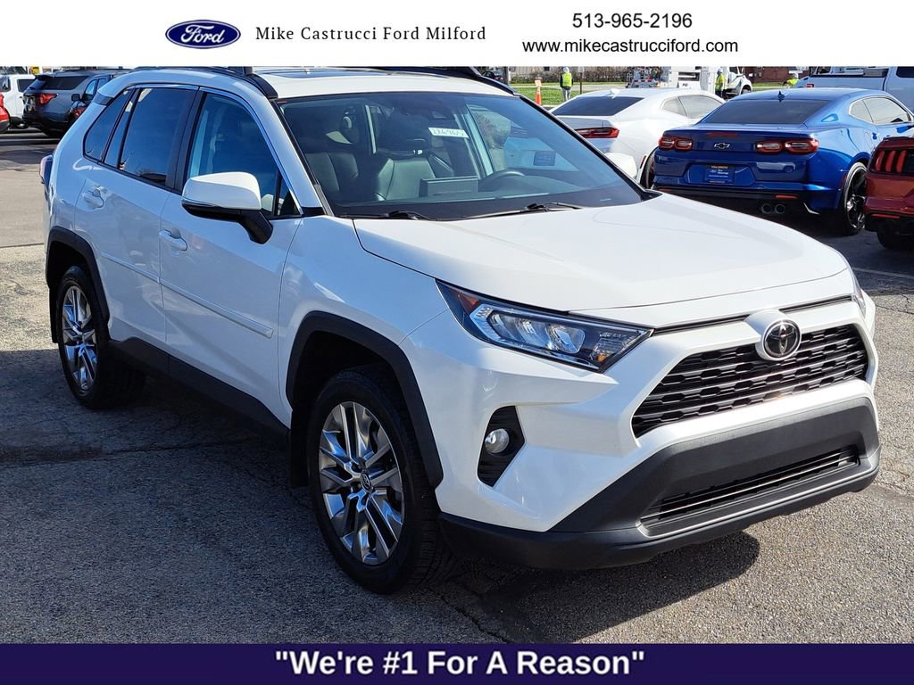 Used 2021 Toyota RAV4 XLE Premium image 7