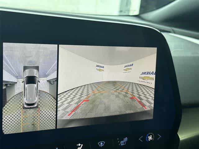Used 2024 Chevrolet Equinox EV RS FWD image 18