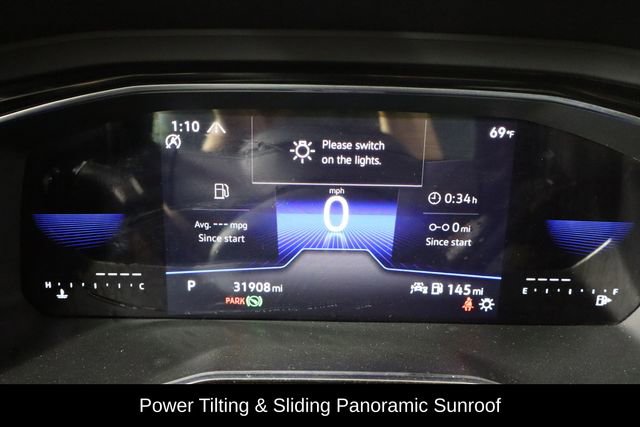 Used 2023 Volkswagen Jetta SE w/ Panoramic Sunroof Package FWD image 11