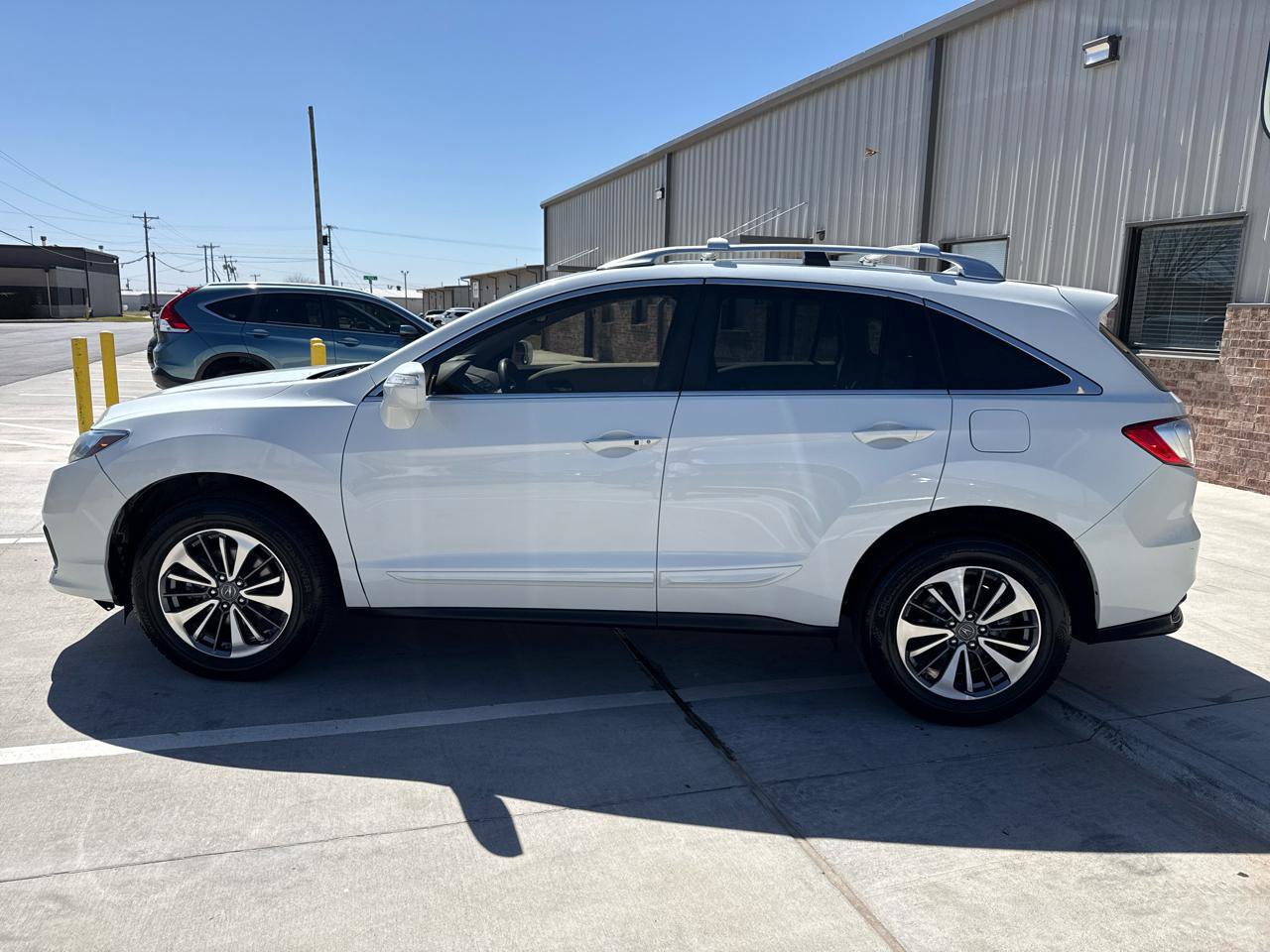 Used 2017 Acura RDX FWD w/ Advance Package image 16