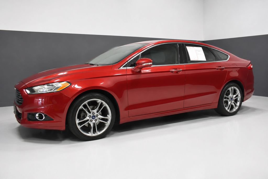 Used 2016 Ford Fusion Titanium FWD image 2
