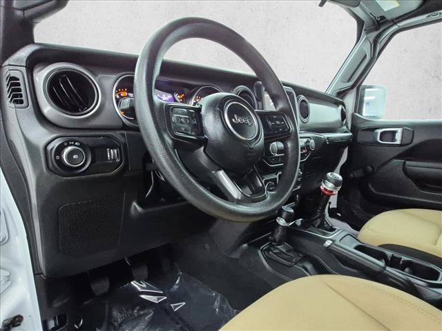 Used 2023 Jeep Wrangler Sport AWD/4WD image 10