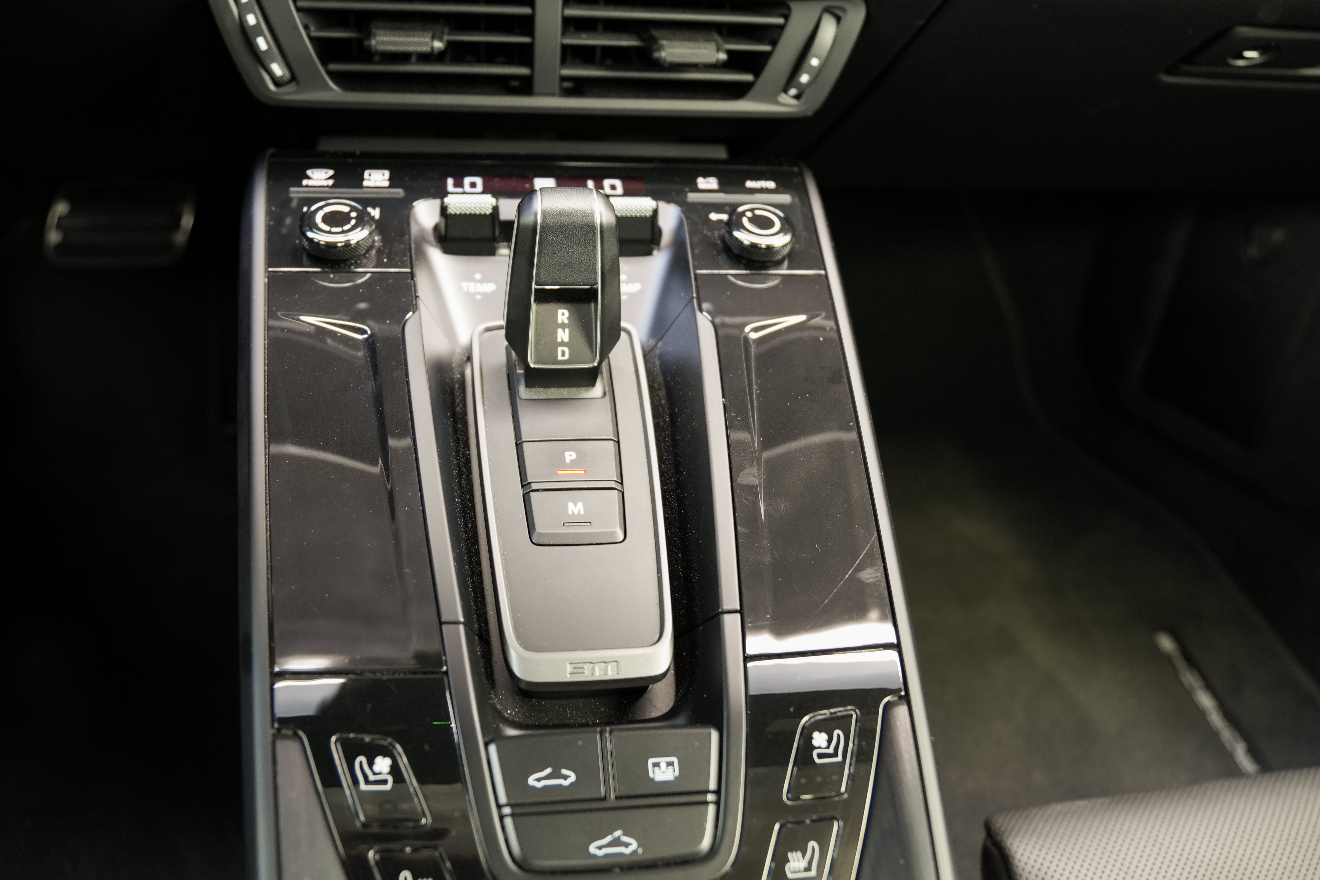 Certified 2025 Porsche 911 Carrera 4 GTS AWD/4WD image 19