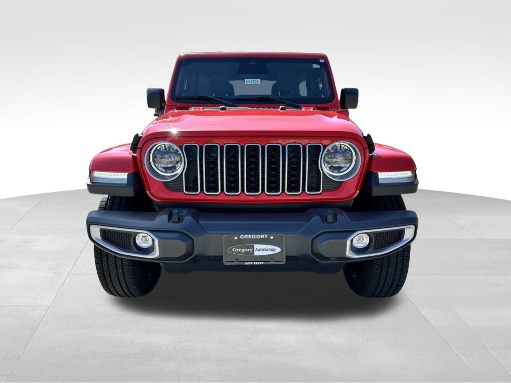 Used 2025 Jeep Wrangler Unlimited Sahara image 4