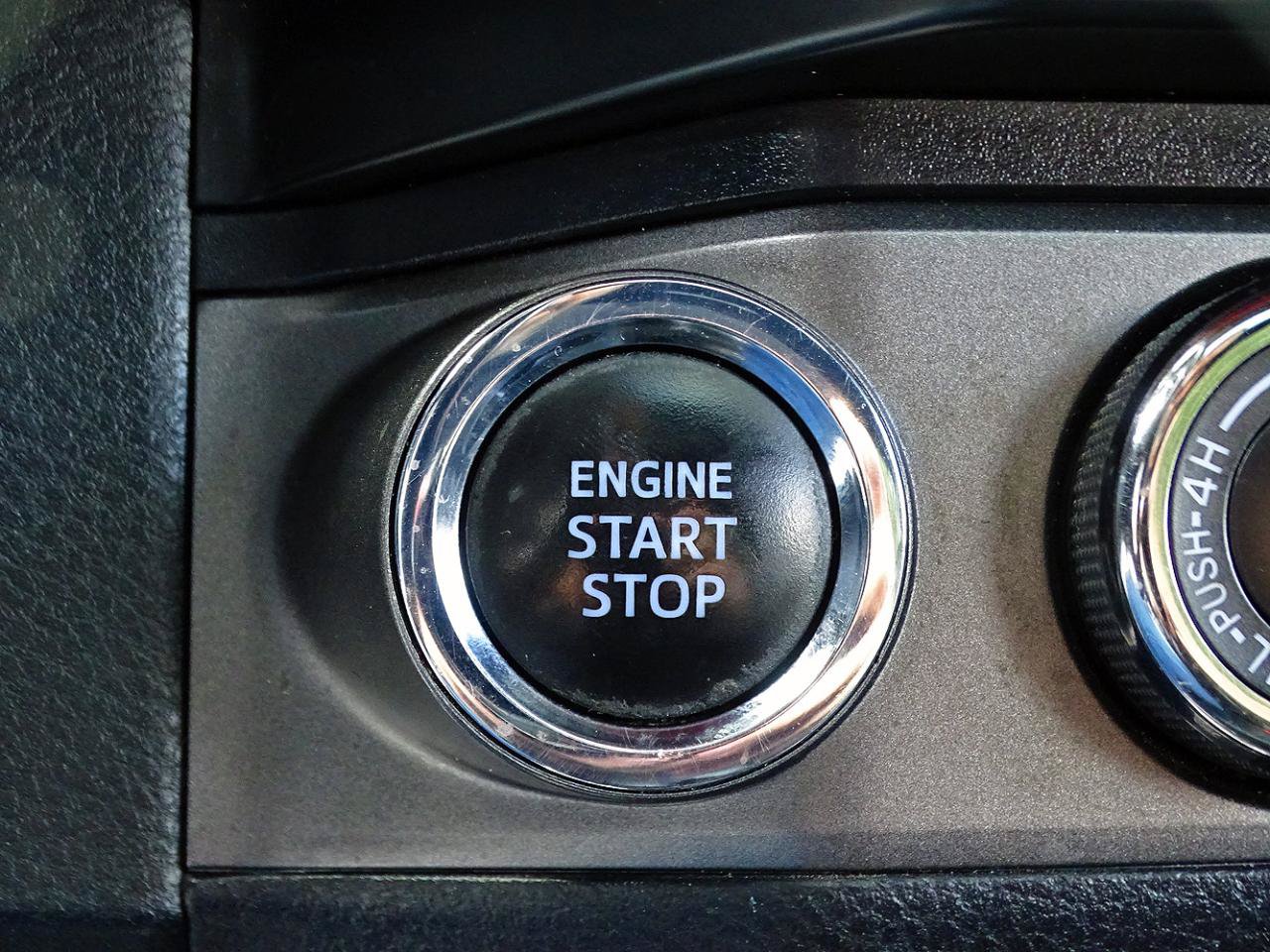 Used 2019 Toyota Tacoma TRD Off-Road AWD/4WD image 21