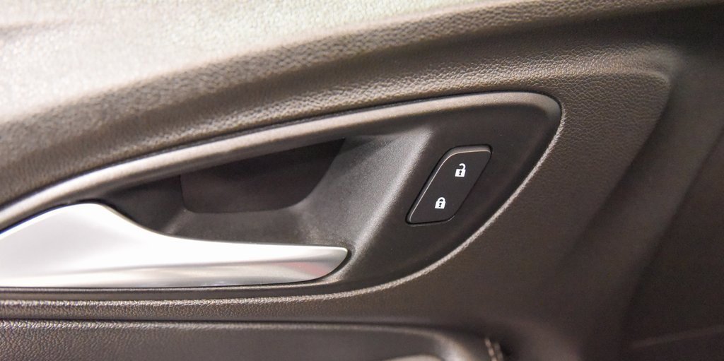 Used 2020 Buick Encore GX Preferred image 16