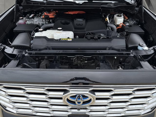 Used 2024 Toyota Sequoia Capstone AWD/4WD image 25