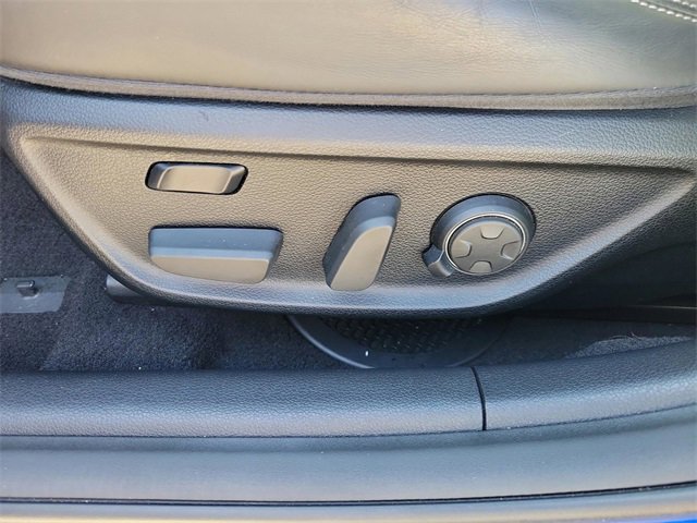 Used 2019 Genesis G70 3.3T Advanced w/ Sport Package image 12