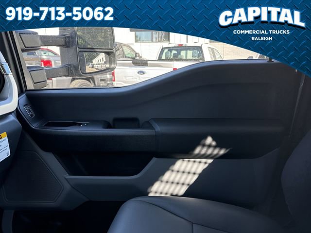 New 2024 Ford F550 4x4 Regular Cab Super Duty image 29