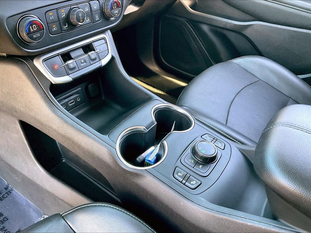 Used 2024 GMC Terrain SLT AWD/4WD image 19
