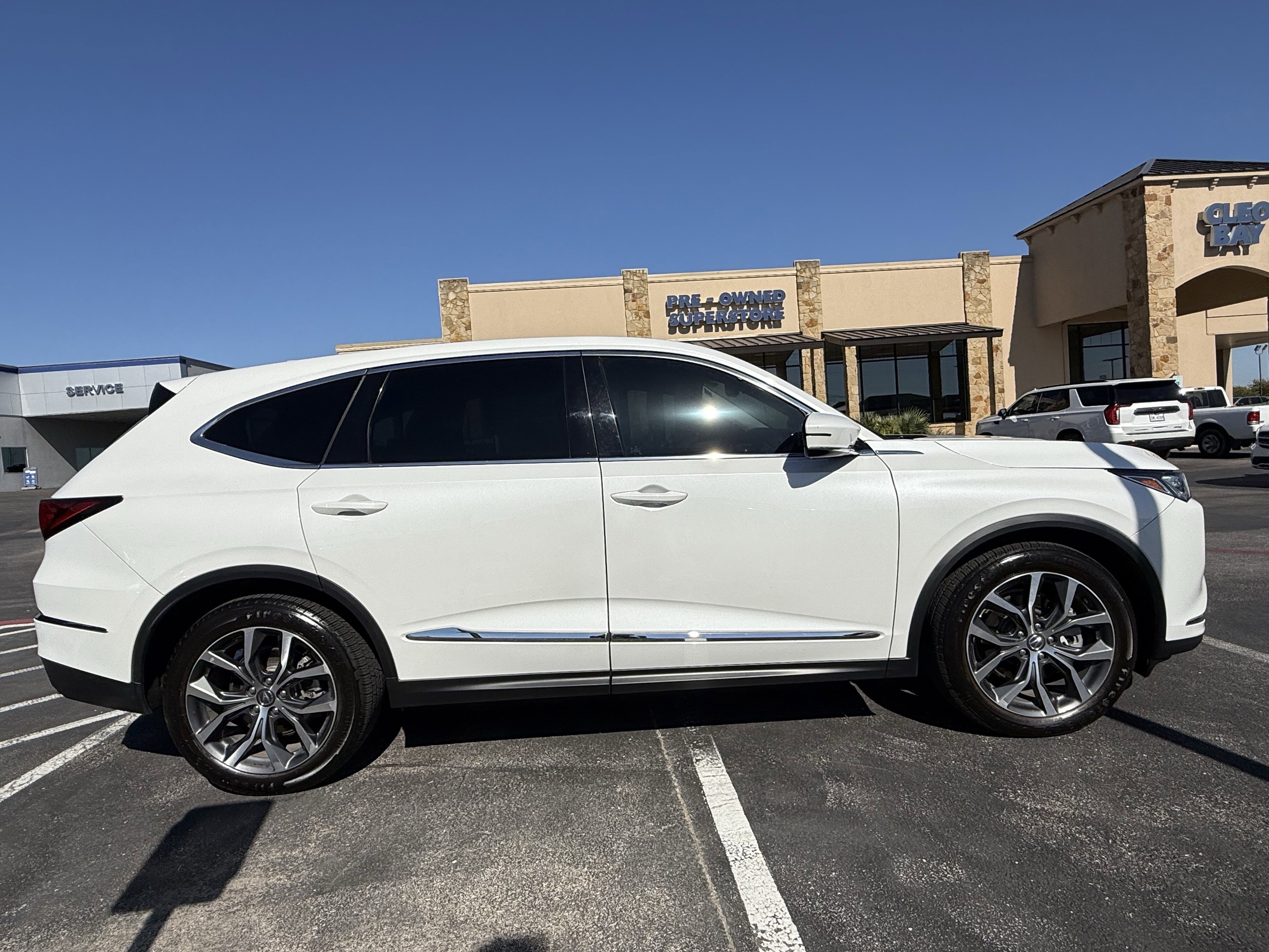 Used 2022 Acura MDX SH-AWD w/ Technology Package image 8