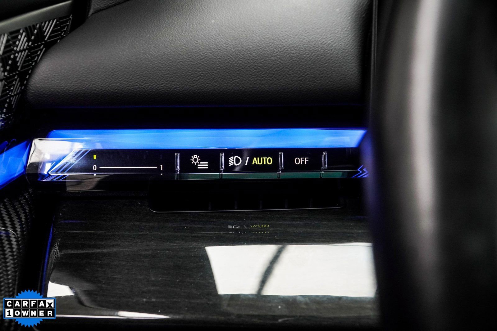 Used 2025 BMW i5 M60 w/ Premium Package image 28