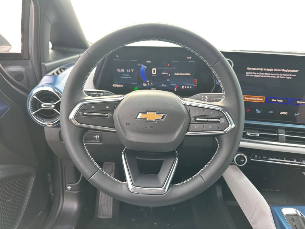 New 2026 Chevrolet Equinox EV LT image 12