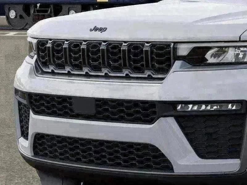 Certified 2026 Jeep Grand Cherokee Limited w/ Limited Altitude Package AWD/4WD image 49