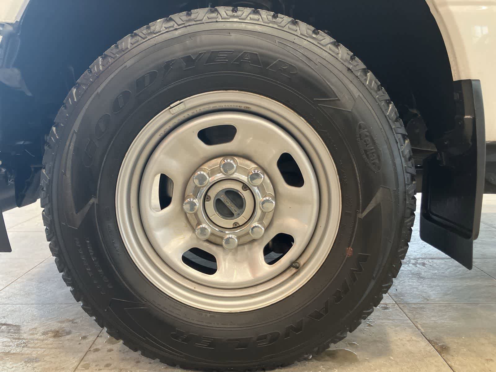 Used 2022 Ford F350 XL w/ Power Equipment Group AWD/4WD image 9