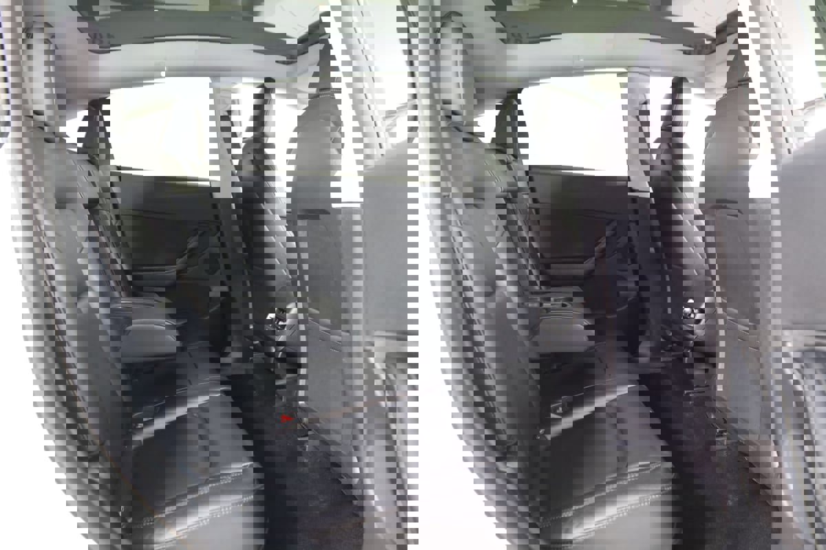 Used 2021 Tesla Model Y Long Range image 15