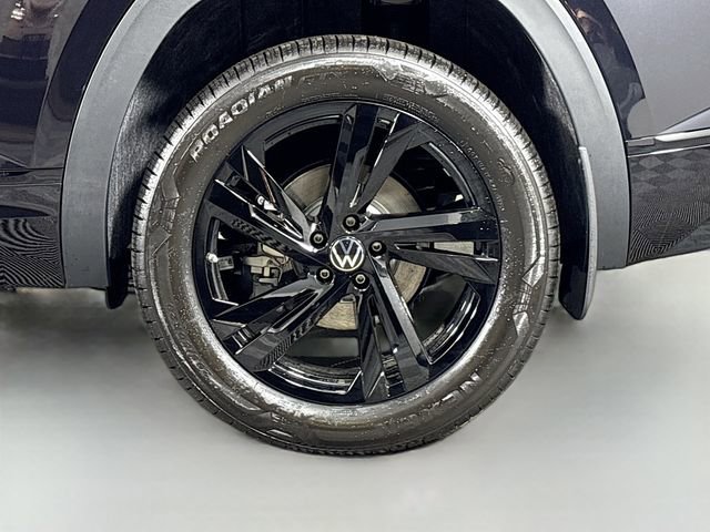 New 2026 Volkswagen Atlas Cross Sport SEL R-Line image 33