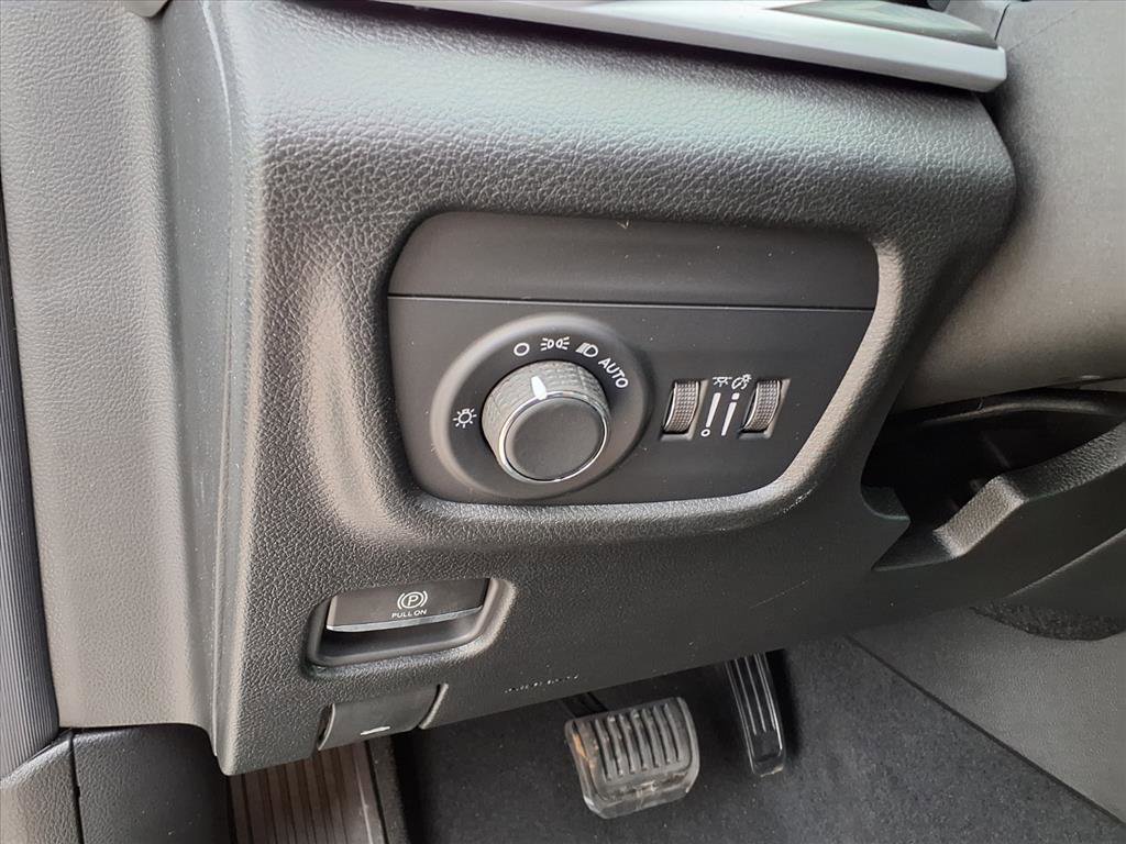 New 2025 Jeep Grand Cherokee L Altitude image 15