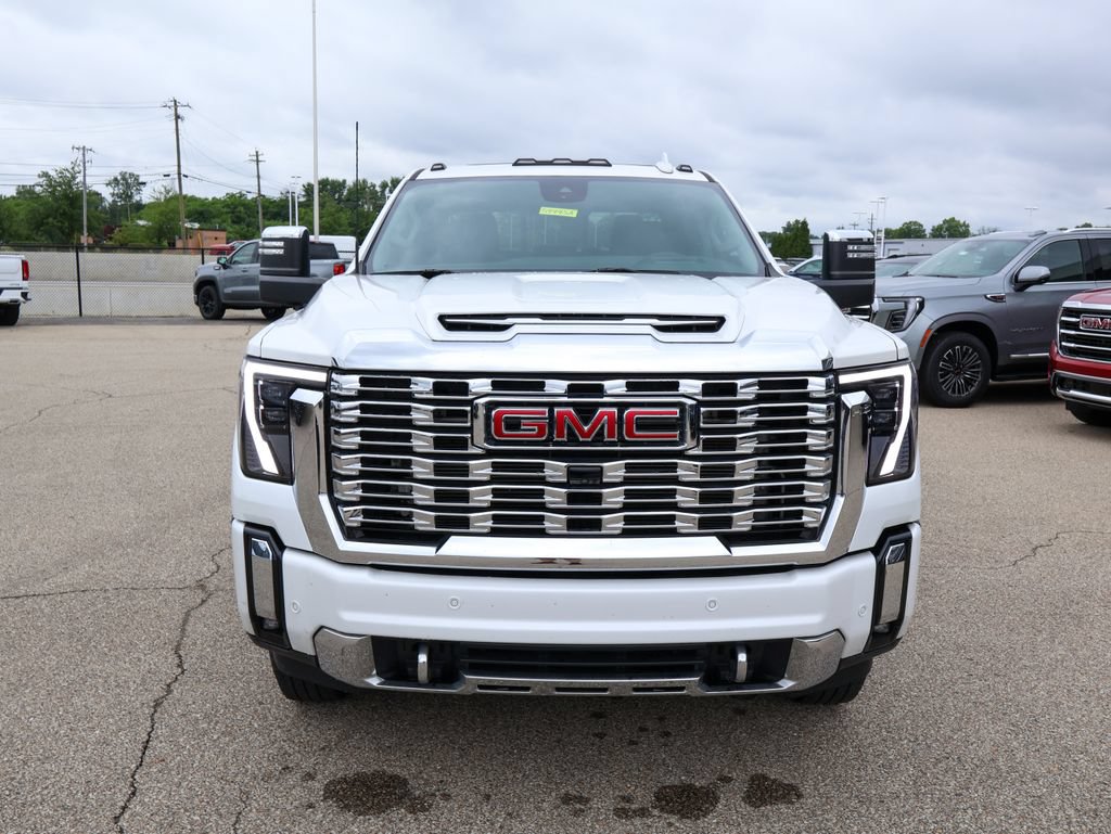 Used 2024 GMC Sierra 3500 Denali w/ Denali Reserve Package AWD/4WD image 33