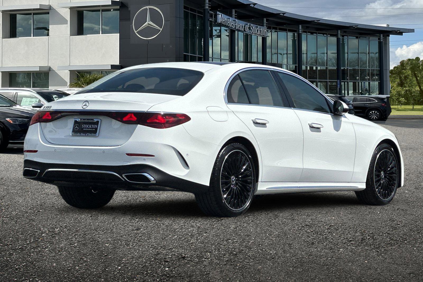 New 2025 Mercedes-Benz E 350 Sedan image 4