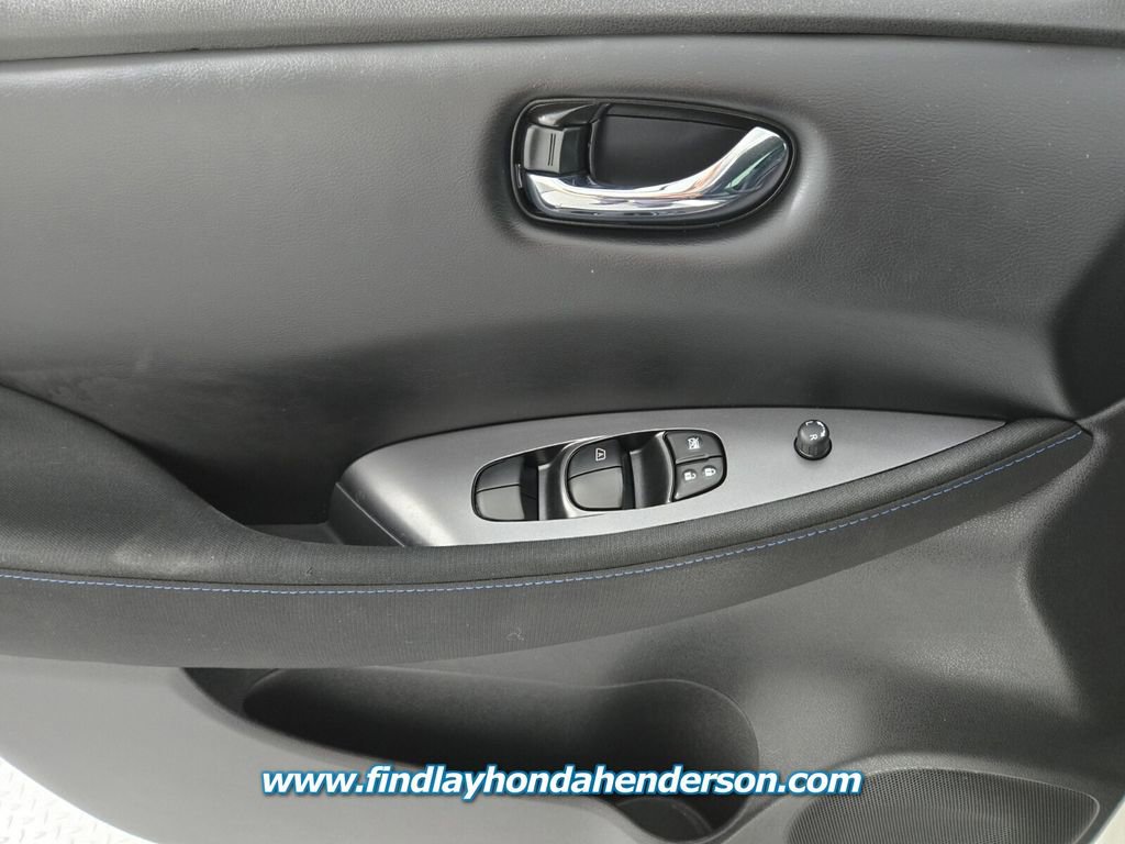 Used 2022 Nissan Leaf S image 23