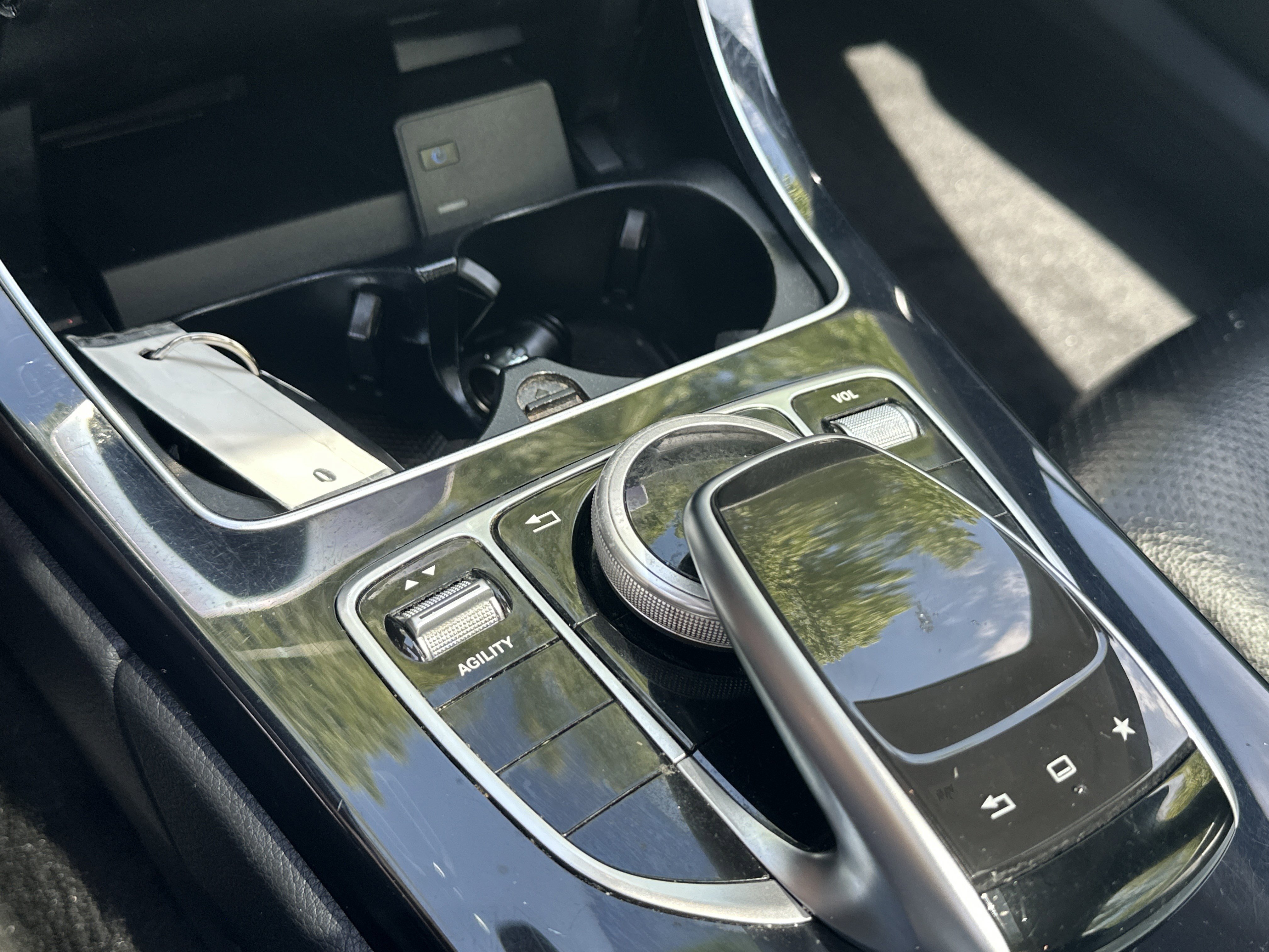 Used 2015 Mercedes-Benz C 300 4MATIC Sedan image 31
