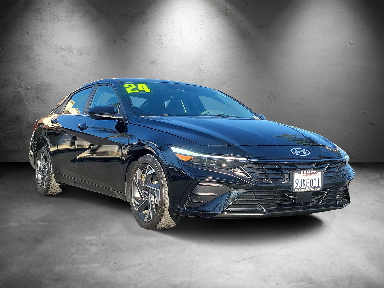 Certified 2024 Hyundai Elantra SEL w/ Convenience Package FWD image 2