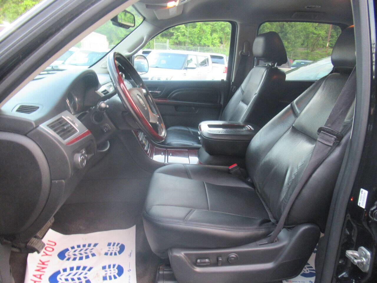 Used 2013 Cadillac Escalade ESV AWD w/ Livery Package image 27