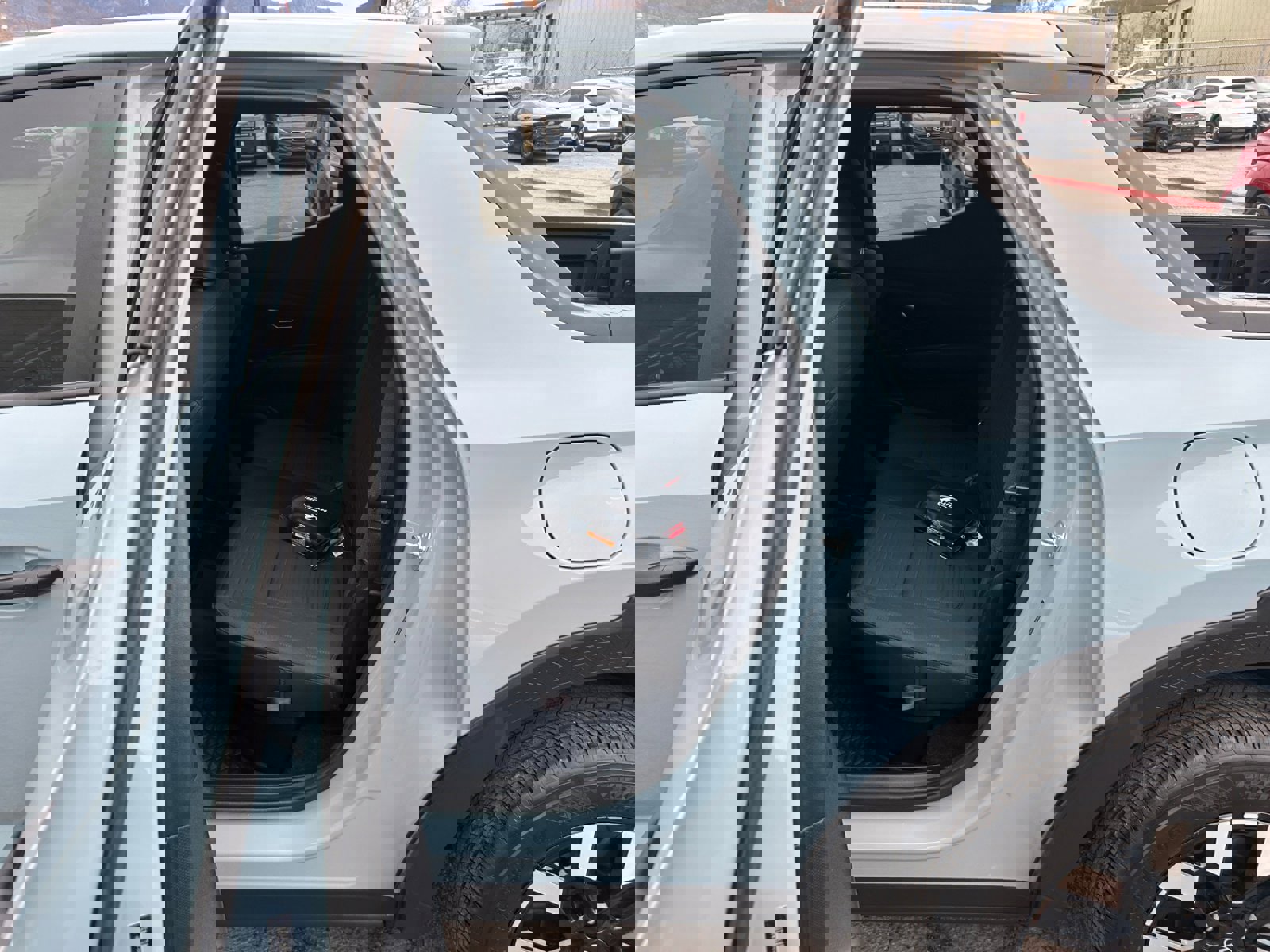 Used 2025 Hyundai Santa Cruz SE image 25