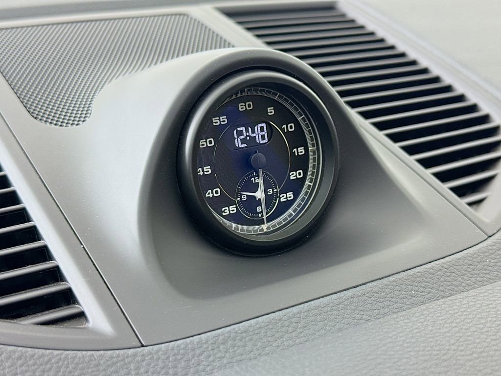 Certified 2023 Porsche Macan Turbo image 17