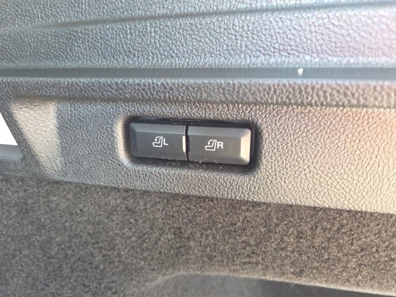 Used 2022 Lincoln Corsair AWD w/ Premium Package image 12