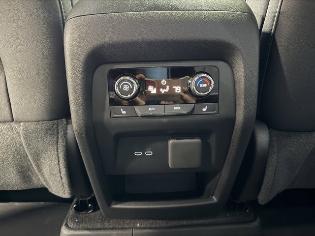 New 2026 Chevrolet Traverse High Country w/ LPO, Floor Liner Package image 40