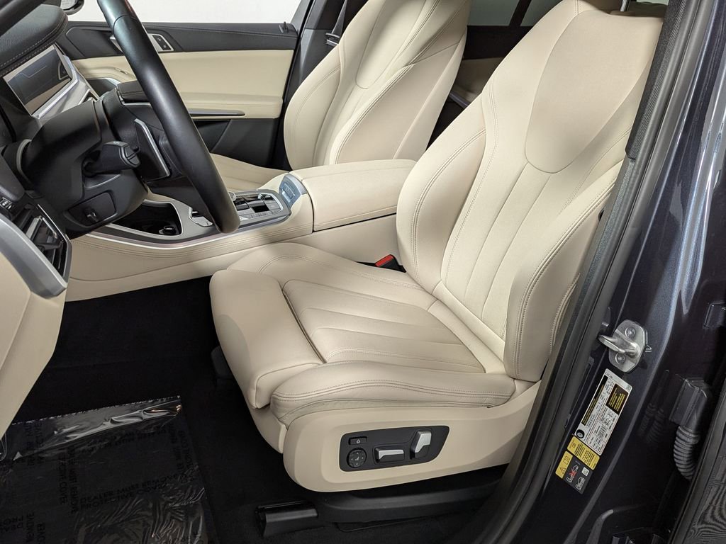 Used 2021 BMW X5 xDrive45e w/ Premium Package image 18