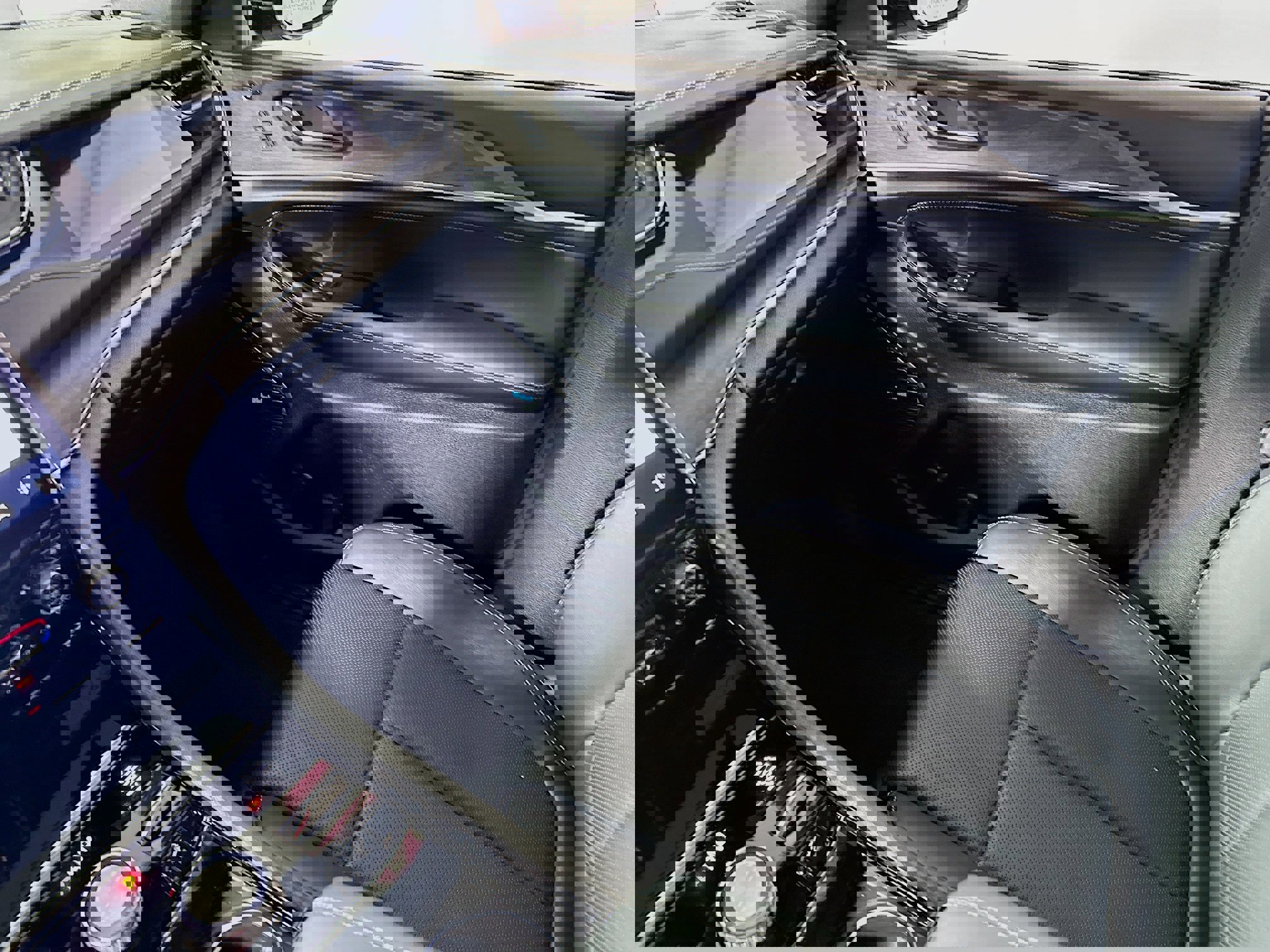 Used 2023 Jeep Grand Cherokee Overland w/ Advanced Protech Group III image 26