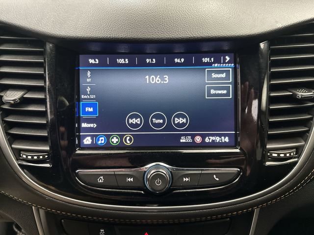 Used 2022 Chevrolet Trax LT w/ LT Convenience Package image 15