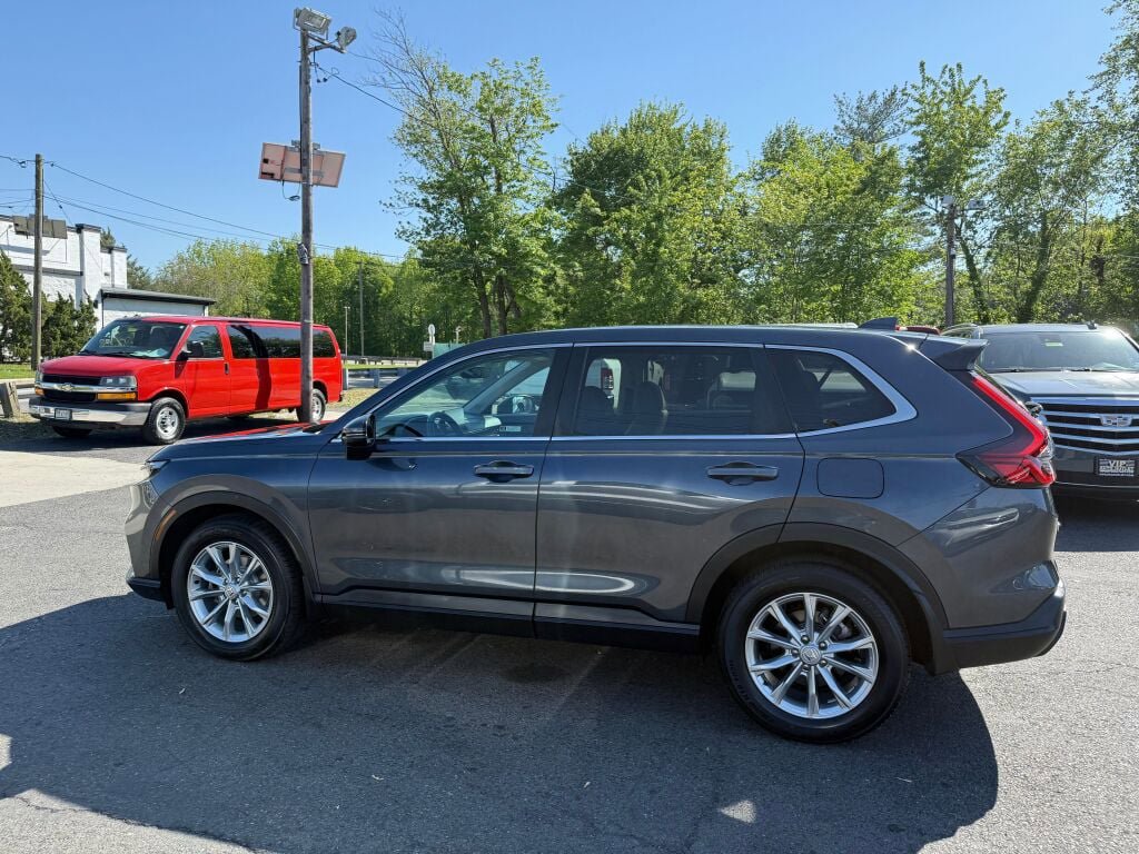 Used 2024 Honda CR-V EX-L image 4