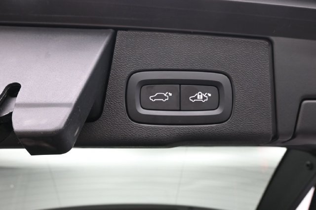 Used 2023 Volvo XC60 B5 Plus w/ Climate Package AWD/4WD image 30